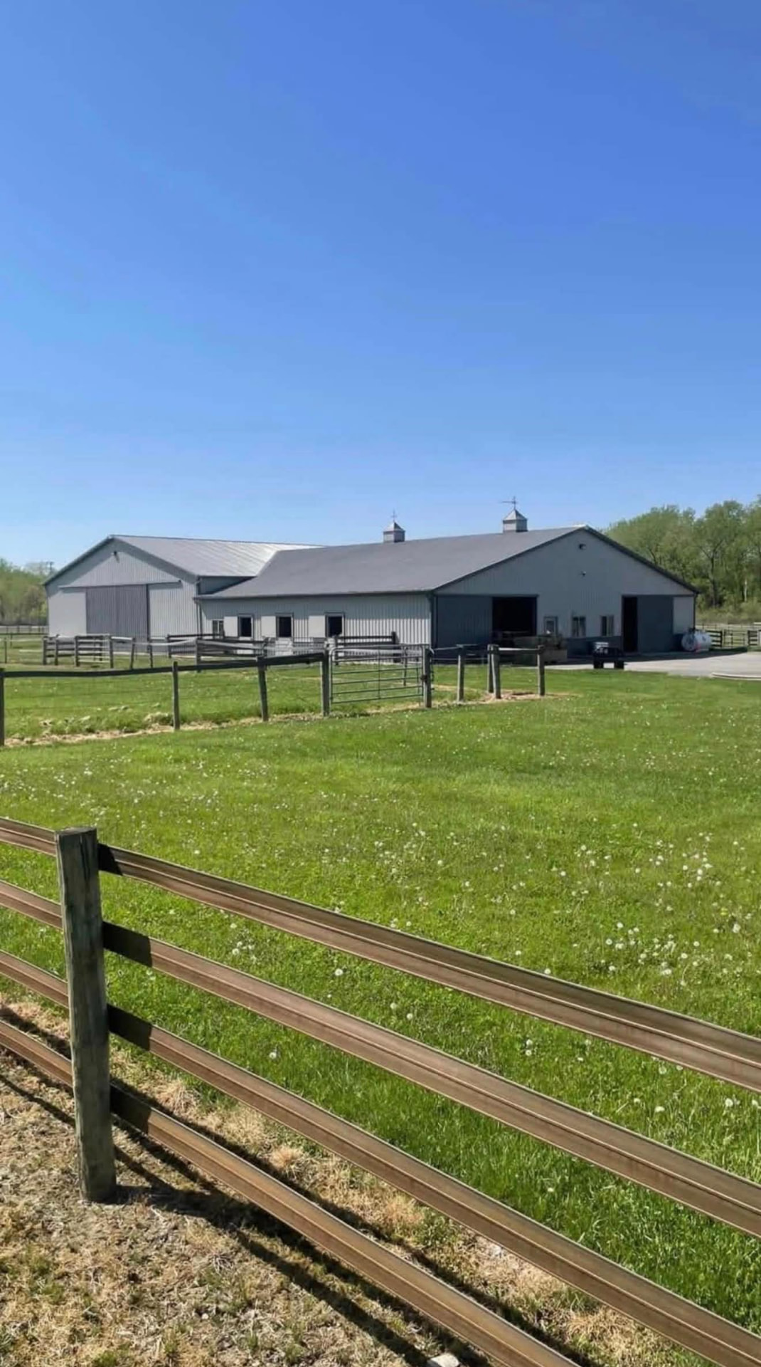 Pleasant View Ranch barns and fenced pastures